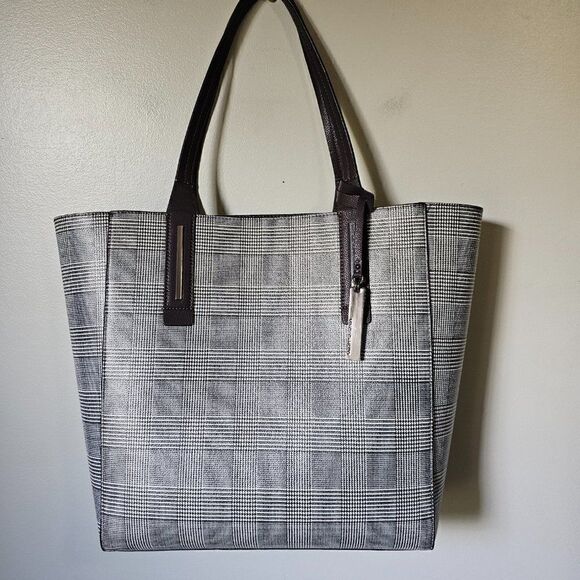 EUC LIKE NEW VINCE CAMUTO PLAID  BLACK / WHITE GENUINE LEATHER LARGE TOTE BAG - Picture 1 of 16